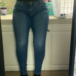 Blue skinny jeans
